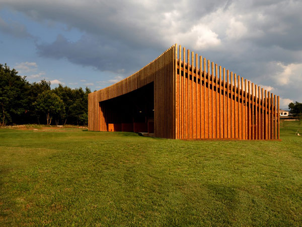 Budynek drewniany : Isernia Golf Club 