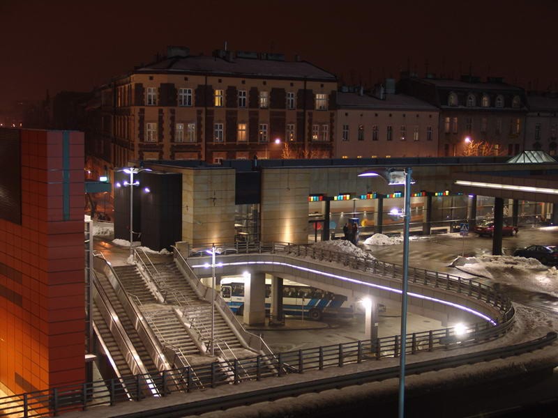 Dwupoziomowy dworzec autobusowy  : Kraków, Wasko Projekt