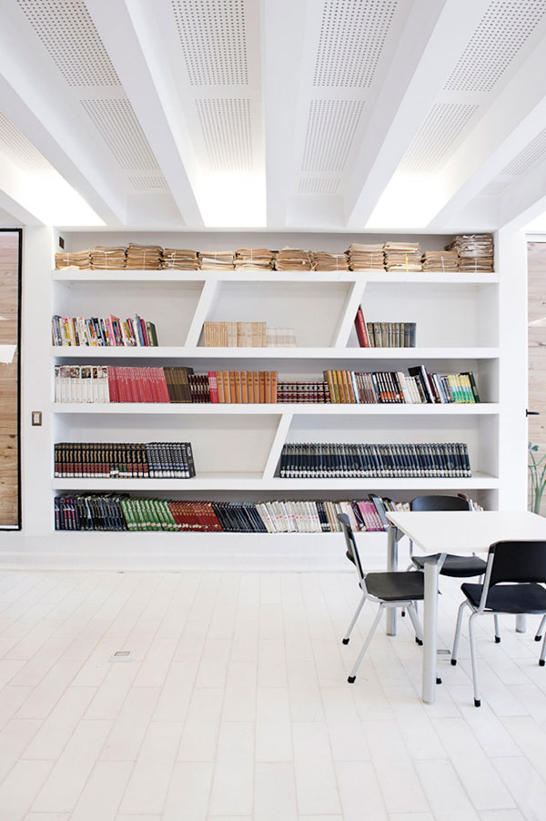 Nowoczesne wnętrze biblioteki w Chile 