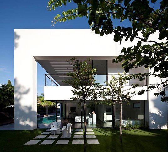 Biały dom / Izrael / Pitsou Kedem Architects
