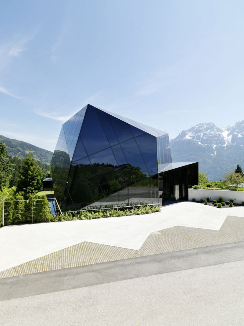 Budynek konferencyjny w Dolomitach : MHM Architects, Austria