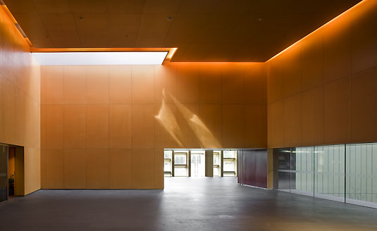 CEIBS Business school : ACXT