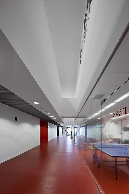 Ibaiondo Civic Center : ACXT