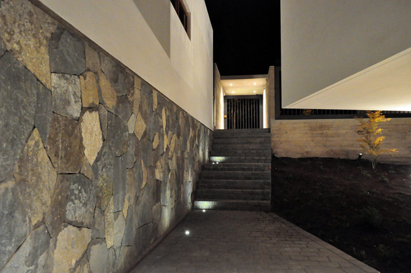 Nowoczesny dom na zboczu : Donoso House, Chile