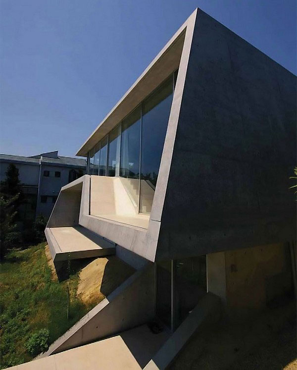 Dom z betonu i szkła : Noriyoshi Morimura Architects