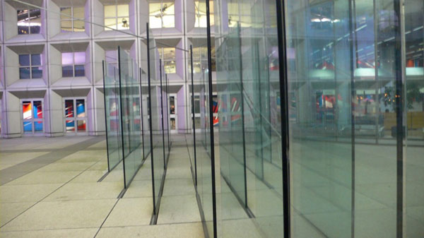 Grande Arche : Paris, France 