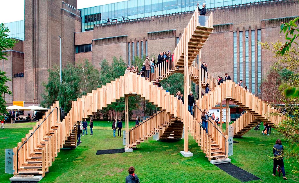 Surrealistyczna konstrukcja Endless Stair  otwiera Festiwal Designu w Londynie