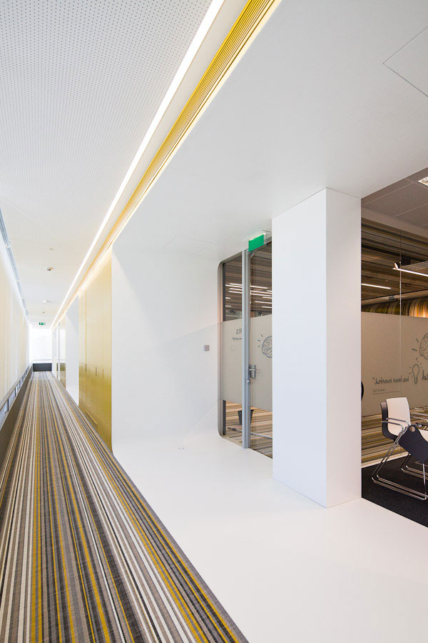 1660 m2 powierzchni biurowej / Pedra Silva Architects