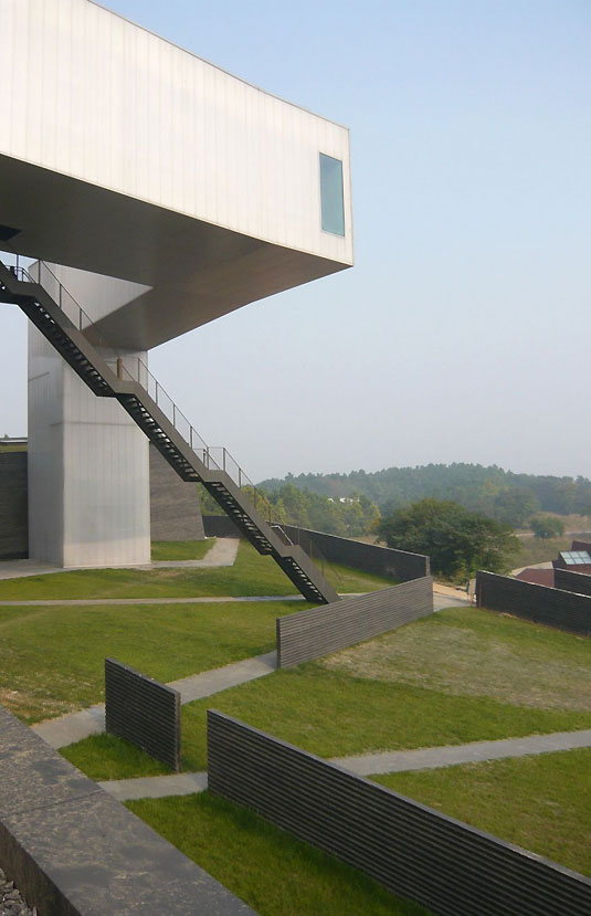 Muzeum Sztuki w Chinach : Steven Holl Architects