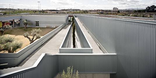 Nowoczesna technologia w budynku 112 Reus : ACXT