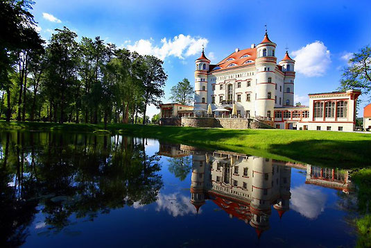 Pałac Wojanów - dziedzictwo najlepszej architektury