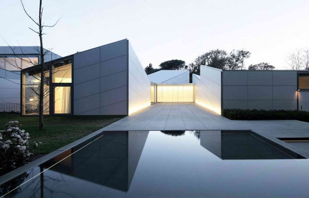Dobry plan domu : AA House