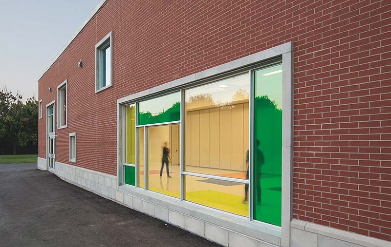 Tęczowy pokój - publiczna szkoła w Toronto