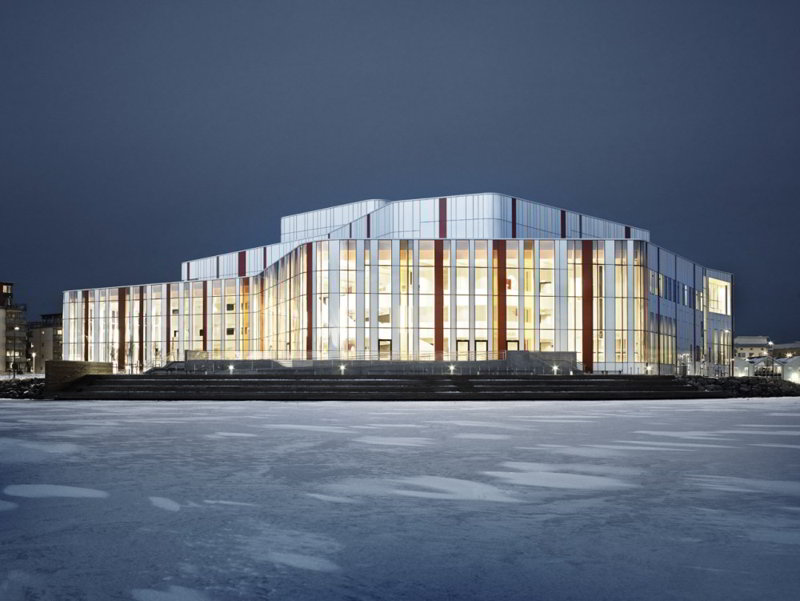 Projekt z rozmachem: Spira Performing Arts Center