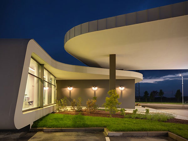 Stacja paliw też może być wyjątkowa : Damilano Studio Architects