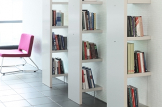 MARTELA - Book Shelf