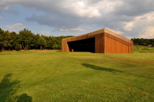 Budynek drewniany : Isernia Golf Club 