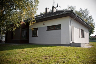 Dom ekonomiczny : C7 Pracownia Architektoniczna