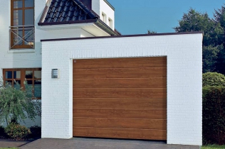 DecoColor. Segmentowa brama garażowa RenoMatic light firmy Hörmann w nowej odsłonie