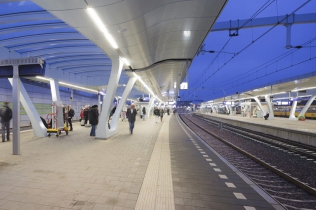 Tak powinny wyglądać dworce na Euro: Arnhem Central, Holandia