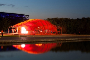 Hala wystawiennicza : Parc de la Villette / Paryż