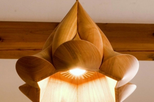 Drewniane klosze lamp