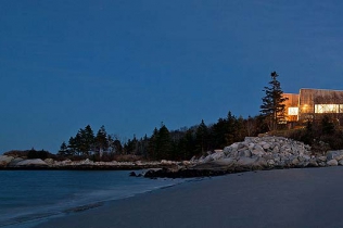 Nowoczesna kubatura domu nad oceanem: Kanada