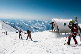 Modułowa konstrukcja na Mt.Blanc