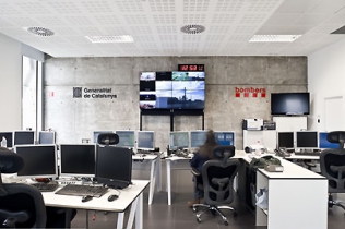 Nowoczesna technologia w budynku 112 Reus : ACXT