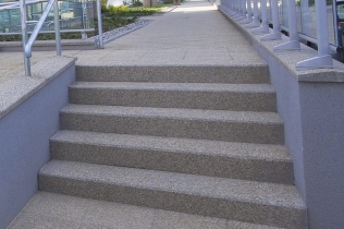 Okładziny stopni schodowych - proste?