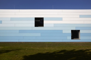 One (school) for all : Franz Architekten