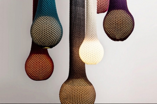 Zrób sobie lampę... na szydełku: oprawy wykonane z wzorzystych tkanin