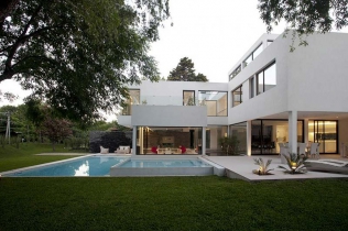 Projekt domu Carrara House