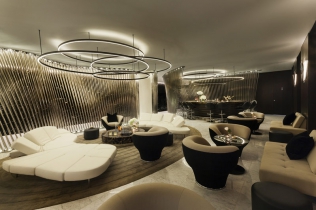 ME Hotel w Londynie: Foster and Partners