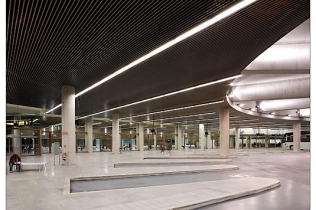 Stacja PKS pod ziemią : Pamplona
