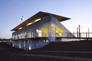 Zasiądź na nowych trybunach : stadion Duvauchelle de Créteil 