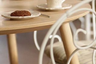 Oryginalne stoły z litego drewna - już w 3D