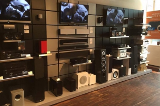 Denon Salony Firmowe – sprzęt audio/wideo najwyższej klasy