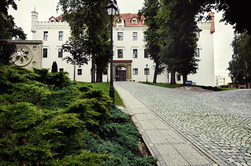 Zamek Ryn: nowoczesny hotel w średniowiecznym zamku